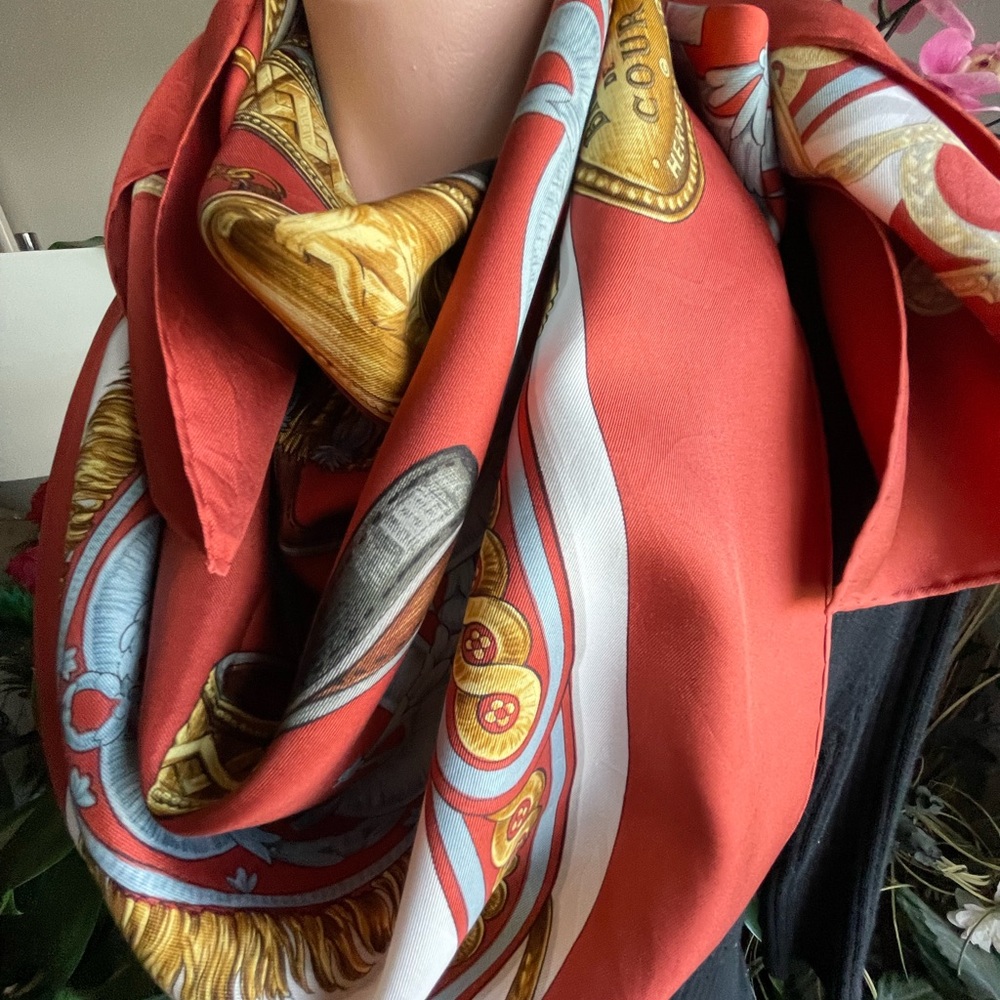 Authentic Hermès Bride De Cour Silk Scarf - Picture 14 of 16